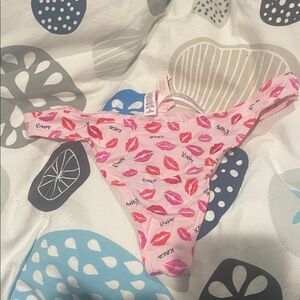 Victoria's Secret Pink Kiss Print Panties